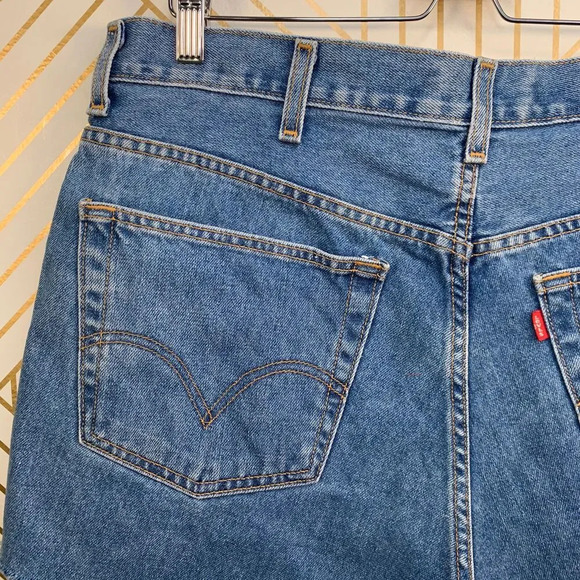 Levi's 560 Comfort Fit Jean Denim Cutoff Shorts - Picture 6 of 9